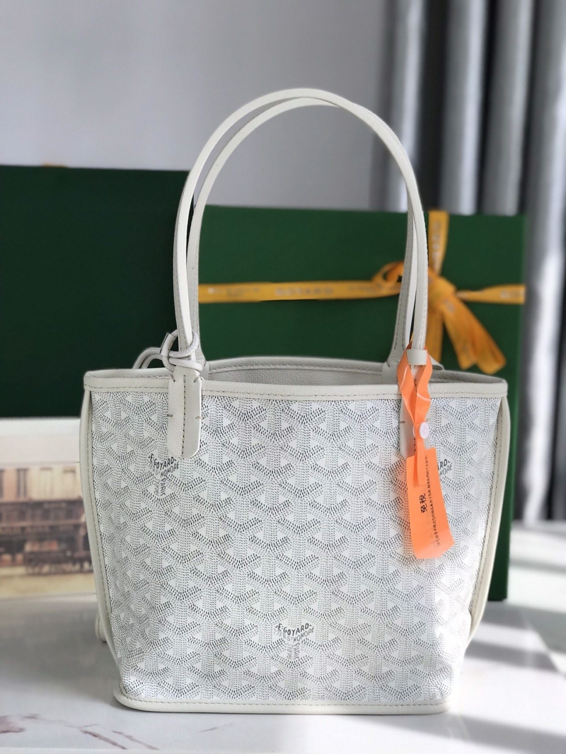 Goyard Shopping Bags